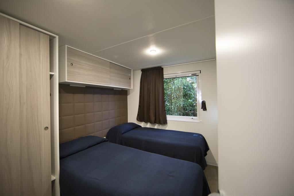 Camping Bergamini Peschiera del Garda Bagian luar foto